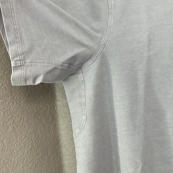 Lululemon Men’s Commission Short Sleeve Hi Lo Side Slit T-Shirt Gray Large - Picture 2 of 6